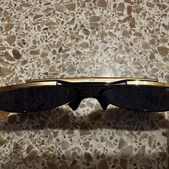 DIOR SIGNATURE A3U SUNGLASSES IN BLUE - ALWAYS ACCEPTING OFFERS - - Picture 5 of 8